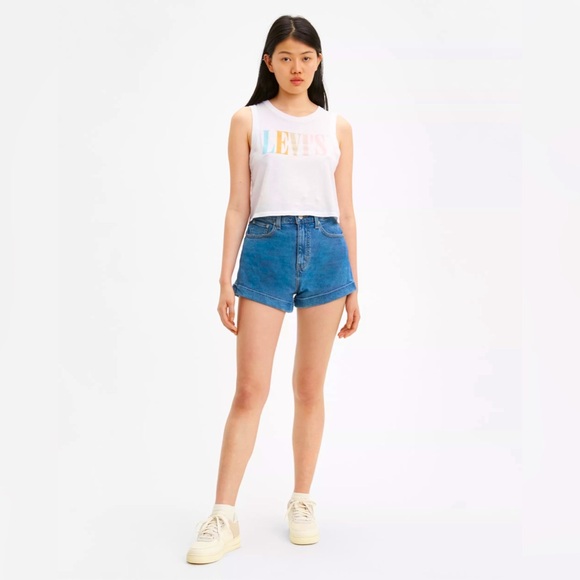 NWT-Levi’s Mom Shorts-Red Tag 🏷️ - Picture 1 of 4